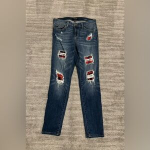 Judy Blue Distressed Jeans with buffalo plaid print ￼Size 11/30